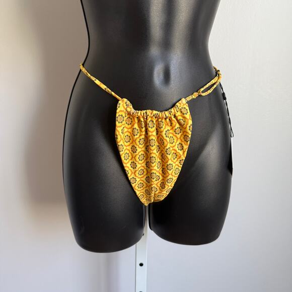 SKATIE Bikini Bottoms sz M Yellow Floral‎ Tile Print Sustainable Swimwear NWT - Picture 1 of 10